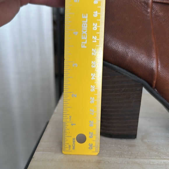 Vince Camuto Hadley boot - Picture 10 of 11